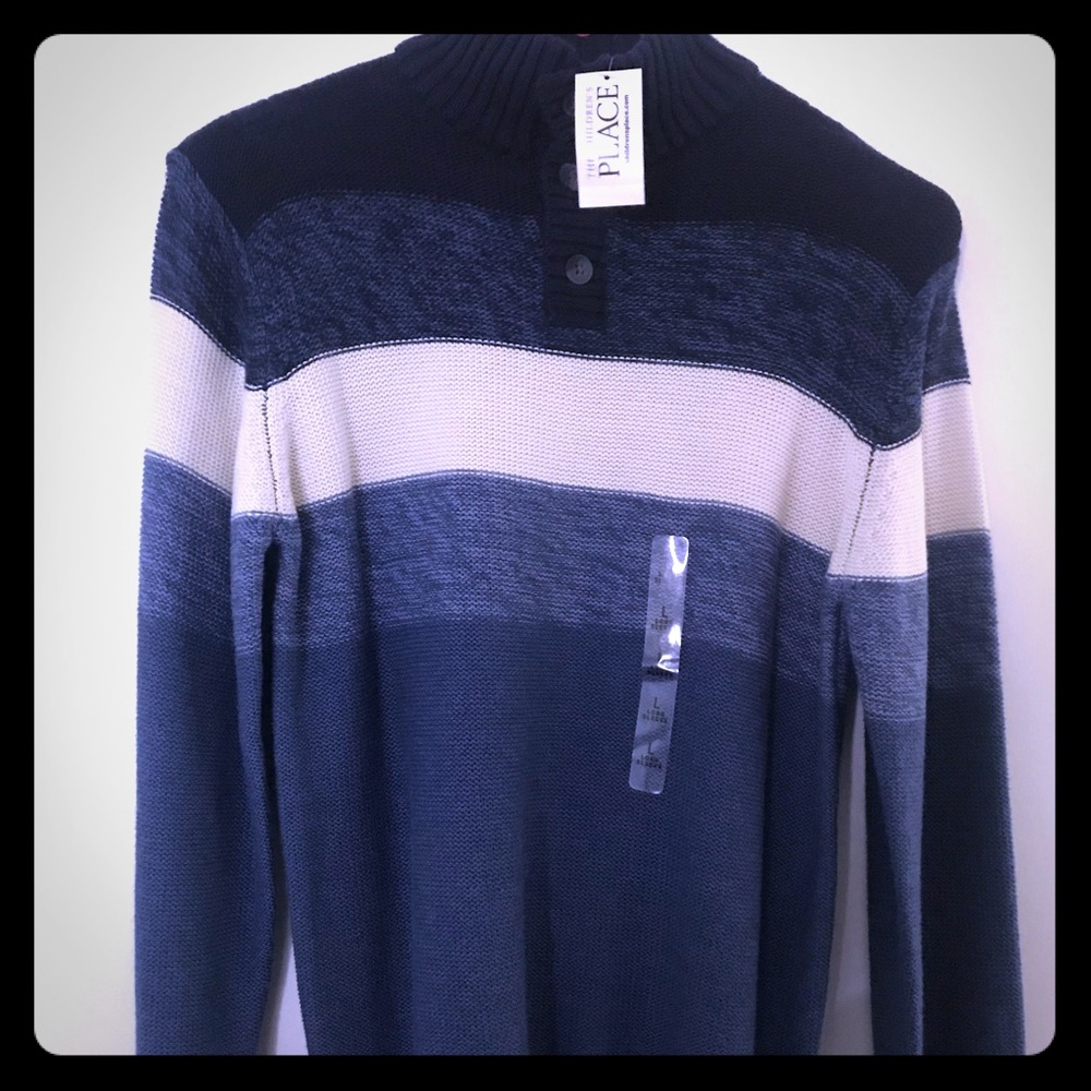 Boys sweater.
